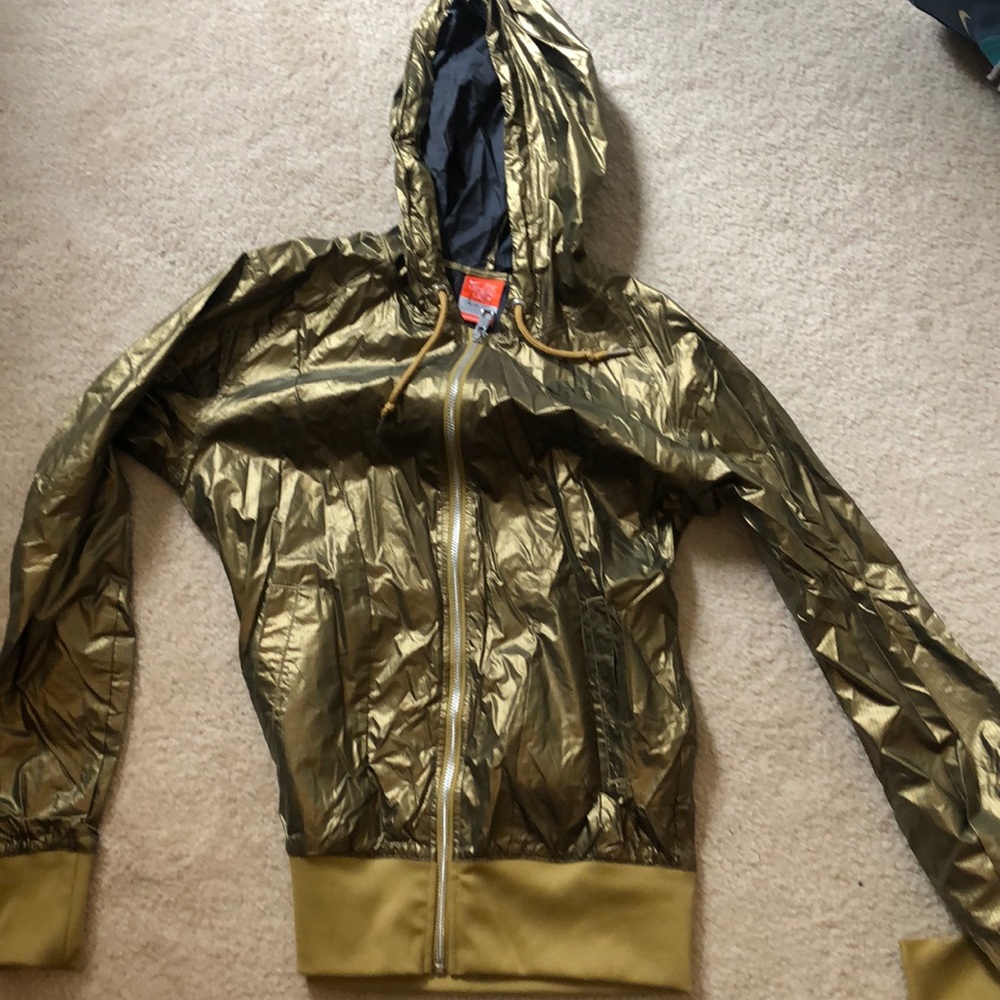 COPY - Vintage gold Nike windbreaker